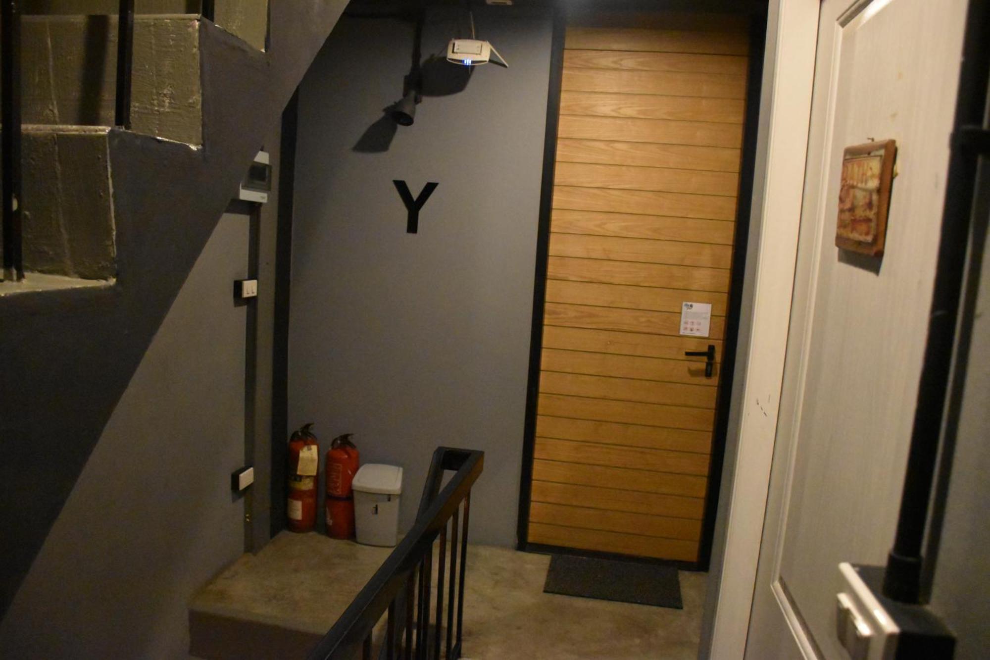 Stay At Pan Hostel Bangkok Exterior photo